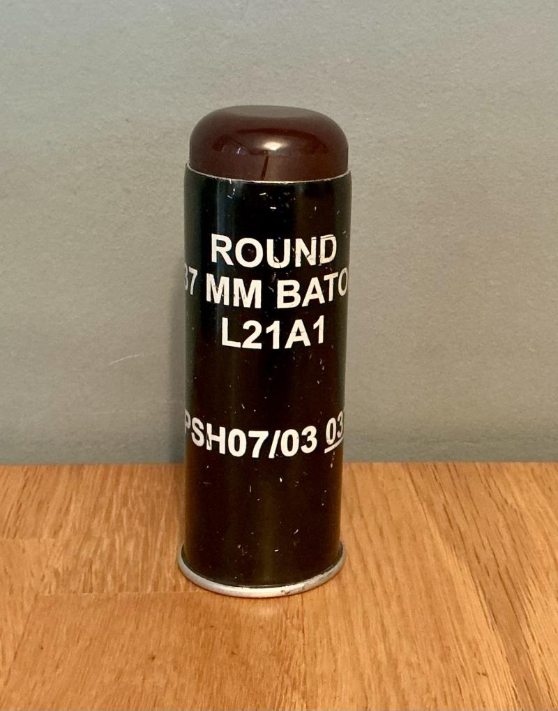 Vintage Cutaway British Baton Round